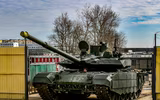 [ẢNH] Sư đoàn cận vệ chủ lực của Nga nhận lô xe tăng T-90M Proryv-3 tối tân