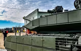 [ẢNH] Sư đoàn cận vệ chủ lực của Nga nhận lô xe tăng T-90M Proryv-3 tối tân