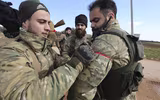 [ẢNH] Thổ Nhĩ Kỳ điều động số lượng khổng lồ binh sĩ và phương tiện áp sát Idlib