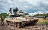 [ẢNH] Nga âm thầm điều động hàng trăm xe tăng T-90 tới chiến trường Syria?