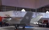 [ẢNH]  Bao giờ tiêm kích tàng hình J-31 Trung Quốc mới có thể cất cánh từ tàu sân bay?