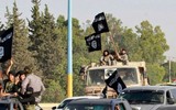 [ẢNH] Phiến quân IS mở cuộc tấn công lớn nhằm vào quân đội Syria ở miền Đông