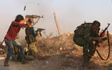 [ẢNH] Giao tranh dữ dội giữa nhiều lực lượng trên khắp miền Bắc Syria