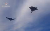 [ẢNH] Báo Mỹ chỉ rõ lợi thế của S-70 Okhotnik Nga so với B-21 Raider