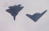 [ẢNH] Báo Mỹ chỉ rõ lợi thế của S-70 Okhotnik Nga so với B-21 Raider