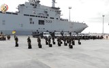 [ẢNH] Tàu sân bay Mistral của Ai Cập mang đầy trực thăng tấn công hiện đại tới Libya tham chiến