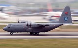 [ẢNH] Máy bay Thổ Nhĩ Kỳ bị chặn gần thành phố chiến lược của Libya