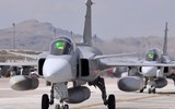 [ẢNH] Tiêm kích JAS-39 Gripen Thụy Điển gửi 