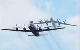 [ẢNH] Biên đội 7 chiếc Tu-142 Nga xuất kích trả đũa sau khi bị F-22 Mỹ áp sát