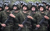 [ẢNH] Xe tăng Nga áp sát biên giới khi Belarus cảnh báo chiến tranh