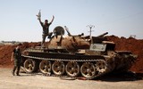 [ẢNH] IS chớp thời cơ tấn công lớn ở miền Trung khi quân đội Syria dồn lực lượng về Tây Bắc