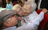 [ẢNH] Đẫm nước mắt ngày đoàn tụ các gia đình ly tán do chiến tranh Triều Tiên sau 69 năm