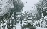 [ẢNH] Sống lại khoảnh khắc hào hùng ngày giải phóng thủ đô 10-10-1954