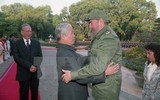 [ẢNH] Những khuôn hình hiếm hoi trong 3 chuyến viếng thăm của lãnh tụ Cuba tới Việt Nam