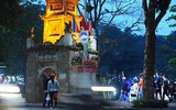 [ẢNH] Đường phố Hà Nội trang hoàng trước thềm hội nghị thượng đỉnh Mỹ - Triều Tiên