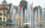 [ẢNH] Những khoảnh khắc đặc biệt của Tổng thống Mỹ Donald Trump trong ngày đầu tại Hà Nội