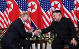 [ẢNH] Những khoảnh khắc đặc biệt của Tổng thống Mỹ Donald Trump trong ngày đầu tại Hà Nội