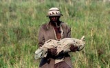 [ẢNH] Tưởng niệm 25 năm nạn diệt chủng Rwanda: Những khuôn hình gây ám ảnh