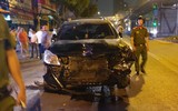 [ẢNH] Hiện trường ba vụ tai nạn giao thông liên tiếp ở Hà Nội trong đêm 22-4