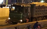 [ẢNH] Hiện trường ba vụ tai nạn giao thông liên tiếp ở Hà Nội trong đêm 22-4