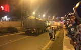 [ẢNH] Hiện trường ba vụ tai nạn giao thông liên tiếp ở Hà Nội trong đêm 22-4