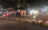 [ẢNH] Hiện trường ba vụ tai nạn giao thông liên tiếp ở Hà Nội trong đêm 22-4