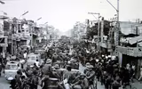[ẢNH] Những hình ảnh khó quên trong ngày giải phóng miền Nam, thống nhất đất nước năm 1975