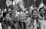 [ẢNH] Những hình ảnh khó quên trong ngày giải phóng miền Nam, thống nhất đất nước năm 1975