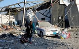 [ẢNH] Hiện trường ngổn ngang sau vụ không kích vào trại tạm giữ ở Libya