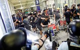 [ẢNH] Sân bay quốc tế Hồng Kông mở lại sau hai ngày thất thủ do biểu tình