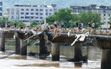 [ẢNH] Những khu vực hứng chịu mưa bão nhiều nhất thế giới