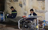 [ẢNH] Những người hùng lăn xả suốt đêm chiến đấu với giặc lửa ở Công ty Rạng Đông