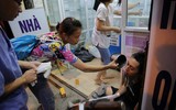 [ẢNH] Những người hùng lăn xả suốt đêm chiến đấu với giặc lửa ở Công ty Rạng Đông