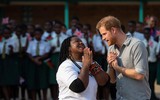 [ẢNH] Hoàng tử Harry tiếp nối hình ảnh công nương Diana trong chuyến thăm miền Nam châu Phi