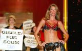 [ẢNH] Những lý do khiến Victoria's Secret Fashion Show luôn nhận được sự yêu mến của khán giả