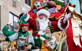 [ẢNH] Không khí Giáng sinh ngập tràn, những ông già Noel xuất hiện tại nhiều quốc gia trên thế giới
