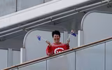 [ẢNH] Cuộc sống tù túng trên siêu tàu du lịch Diamond Princess bị cách ly do virus corona