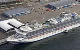 [ẢNH] Cuộc sống tù túng trên siêu tàu du lịch Diamond Princess bị cách ly do virus corona
