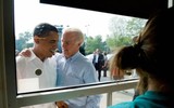 [ẢNH] Tình bạn đáng ngưỡng mộ giữa Cựu Tổng thống Mỹ Barack Obama và ứng viên Tổng thống Joe Biden