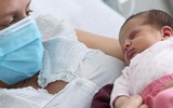 [ẢNH] Khoảng khắc sự sống mới chào đời giữa 