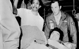 [ẢNH] Jim Jones và tội ác của giáo phái từng ép 900 người tự tử tập thể