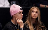 [ẢNH] Ngắm nhan sắc 2 bóng hồng bên cạnh 2 quý tử nhà Beckham