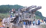 Nghẹt thở theo dõi những cuộc giải cứu công nhân bị mắc kẹt vì sập hầm mỏ