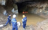 Nghẹt thở theo dõi những cuộc giải cứu công nhân bị mắc kẹt vì sập hầm mỏ