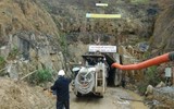 Nghẹt thở theo dõi những cuộc giải cứu công nhân bị mắc kẹt vì sập hầm mỏ
