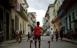 Hòa mình vào nhịp sống thường nhật của người dân Cuba