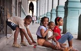 Hòa mình vào nhịp sống thường nhật của người dân Cuba