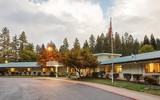 Khó tin khung cảnh đối lập của California trước và sau trận bão lửa kinh hoàng