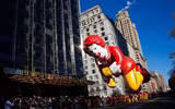 [ẢNH] Tưng bừng cuộc diễu hành bóng bay khổng lồ dịp lễ Tạ ơn ở Mỹ