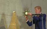 Chiêm ngưỡng cây thông Giáng sinh 2018 đắt đỏ nhất châu Âu